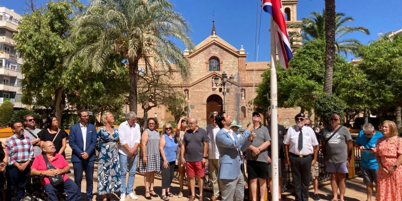 Torrevieja organiza un acto en memoria de la reina Isabel II