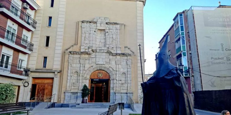 ACMO y Junta Mayor de Semana Santa de Orihuela abordan los cambios de las procesiones