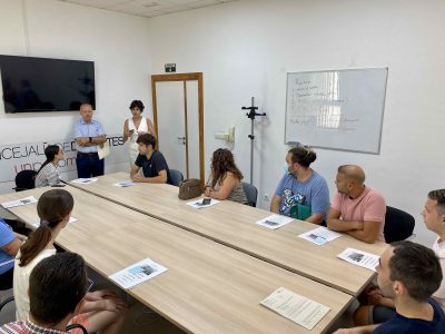 Orihuela contrata a 11 personas menores de 30 años