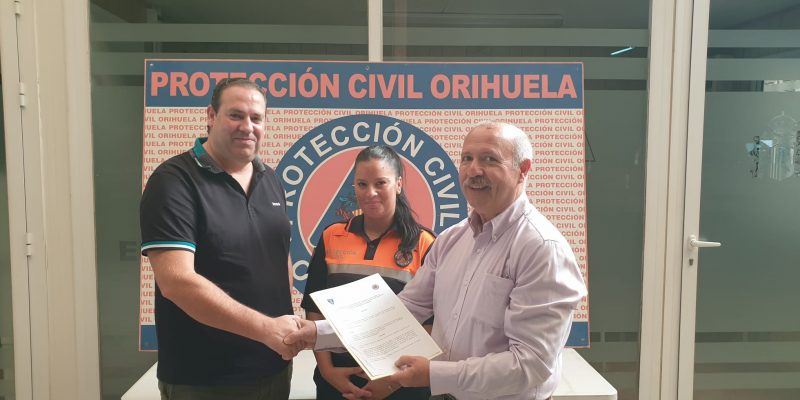 Protección Civil suscribe un compromiso de colaboración con el Orihuela CF