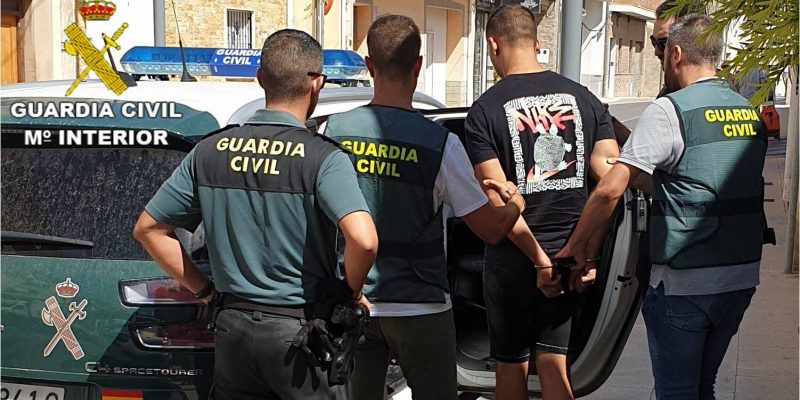 Detienen a los presuntos autores de atracos en joyerías de la Vega Baja