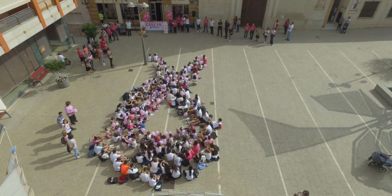 Bigastro se suma a la "marea rosa" contra el cáncer de mama