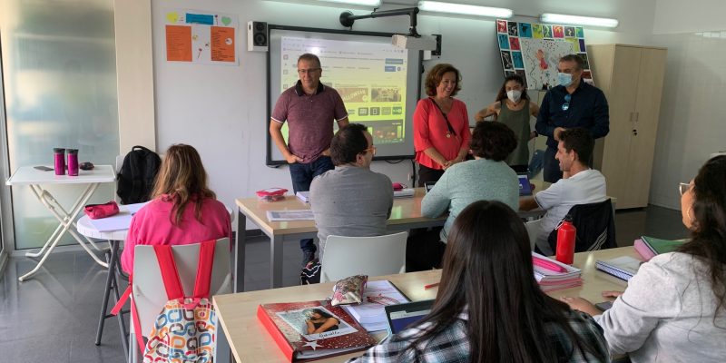 Jóvenes con diversidad funcional trabajarán en el Ayuntamiento de Almoradí