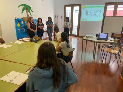 Orihuela pone en marcha un programa de orientación a jóvenes vulnerables