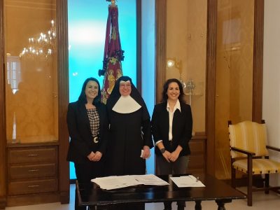 Se firma en Orihuela la compra del antiguo Asilo para la residencia Oriol