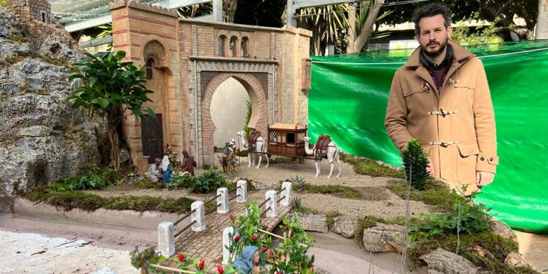 Orihuela da la bienvenida a la Navidad con el encendido de luces