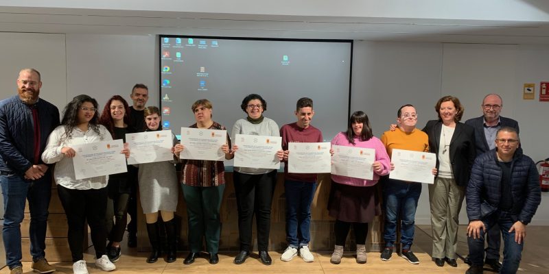 Almoradí reconoce la labor del proyecto de insercción laboral del Centro ADA