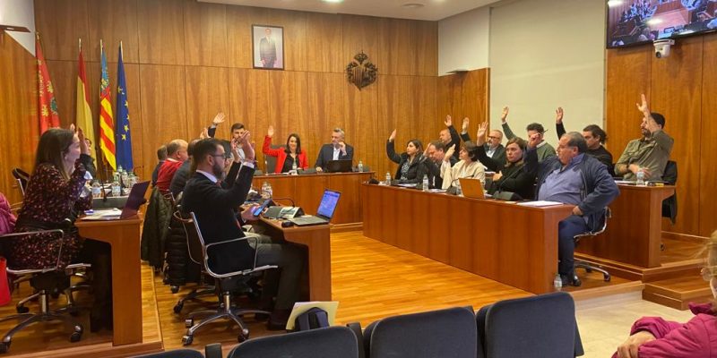 Nombran por unanimidad a Joan Manuel Serrat como Hijo Adoptivo de Orihuela