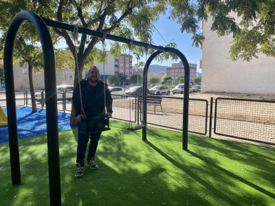 Albatera lleva a cabo trabajos de adecuación en dos parques infantiles