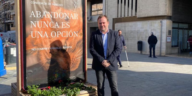 Orihuela inicia una campaña de sensibilización sobre animales