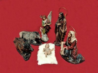 Callosa expone un nacimiento del barroco cedido por los belenistas