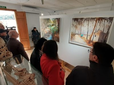 El concurso de pintura 'Palmeral de Orihuela' expone sus obras finalistas