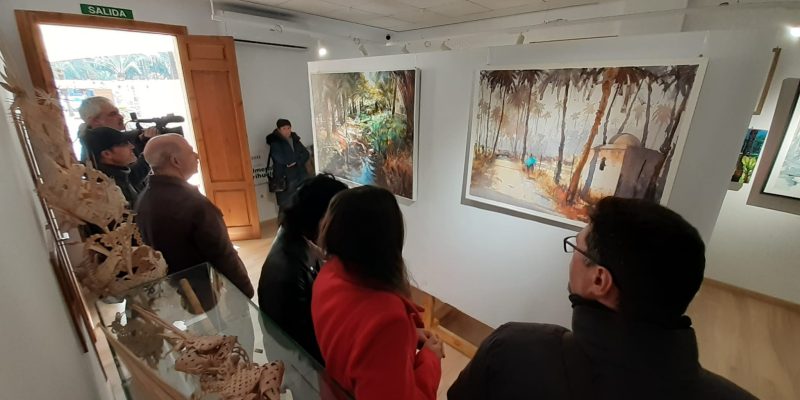 El concurso de pintura 'Palmeral de Orihuela' expone sus obras finalistas