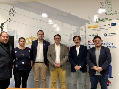 Organizan en Dolores una reunión informativa sobre las ayudas Kit Digital