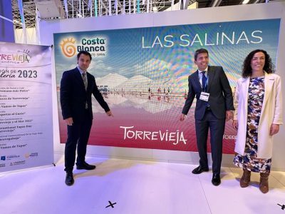 Torrevieja presenta en Fitur una campaña de mar, sol, la tierra y la sal
