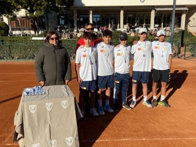 El equipo infantil masculino del Club de Tenis de Torrevieja, subcampeón autonómico