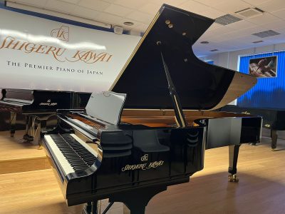 Torrevieja adquiere un piano de gran cola para conciertos en el Auditorio Internacional