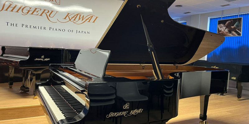 Torrevieja adquiere un piano de gran cola para conciertos en el Auditorio Internacional