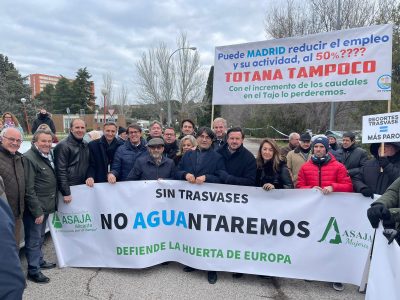El PP manifiesta su apoyo a los regantes ante el recorte del trasvase