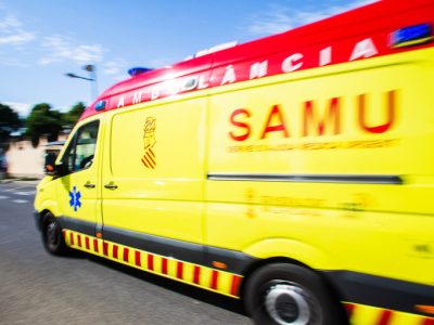 Un accidente entre varios vehículos deja tres heridos en Cox