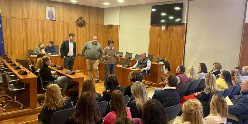 Toman posesión en Orihuela 63 auxiliares administrativos