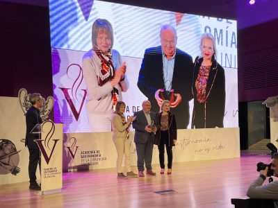 La Alcalchofa de la Vega Baja premiada como Mejor Producto Agroalimentario