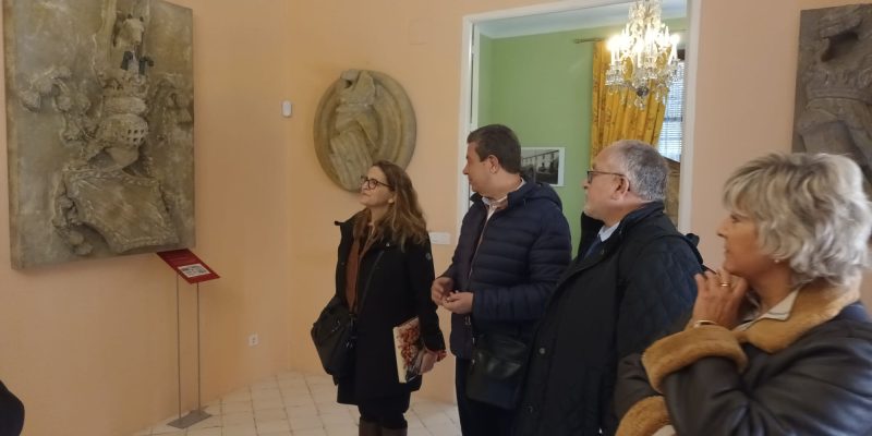 Orihuela acoge una exposición de los escudos de 600 años de la Generalitat