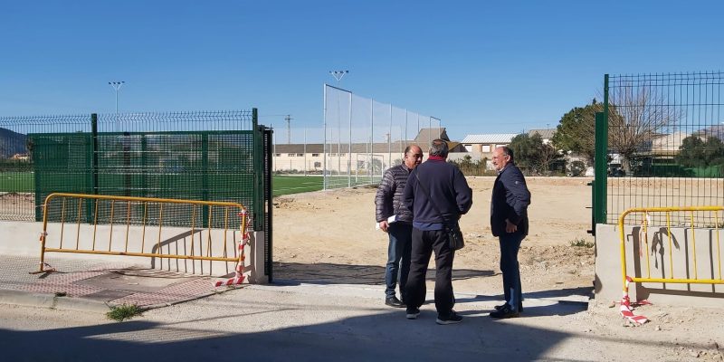 El PP oriolano denuncia la precaridad de las instalaciones deportivas de Molins