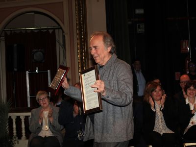 Joan Manuel Serrat se mostró emocionado en su nombramiento como Hijo Adoptivo de Orihuela