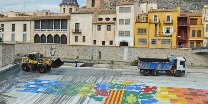 Orihuela procederá la semana que viene a la limpieza del azud del río