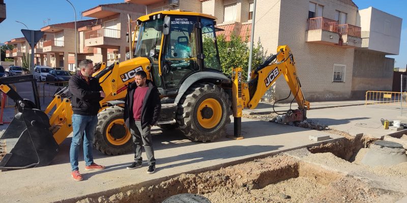 San Isidro ejecuta la instalación de red de aguas pluviales en Avda. Juan Carlos I