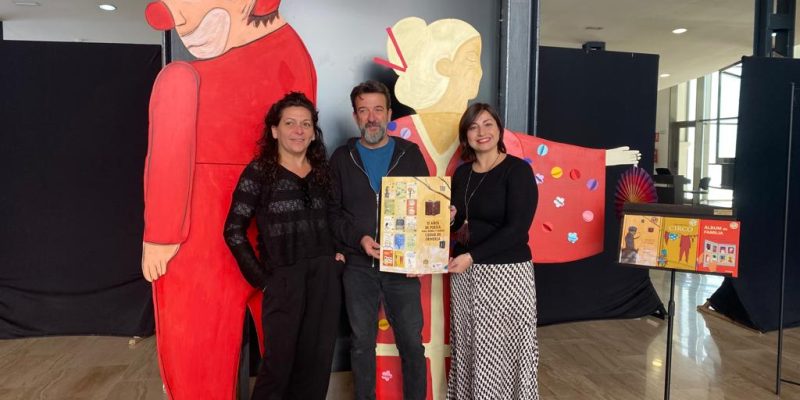 Una exposición repasa los 15 años del Premio de Pesía para Niños de Orihuela