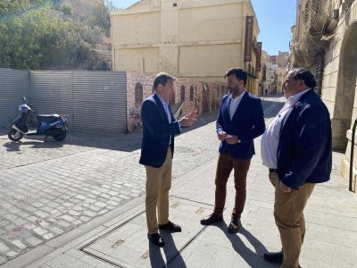 Orihuela llega a un acuerdo con el propietario de un solar para su cesión