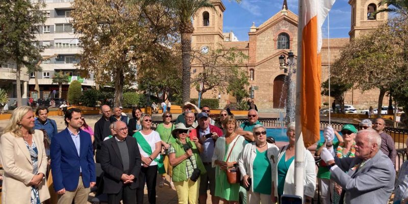 Torrevieja iza la bandera de Irlanda por el Día de San Patricio