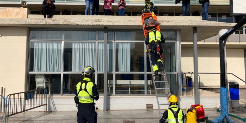 Torrevieja celebra el simulacro de emergencia sísmica en sus colegios