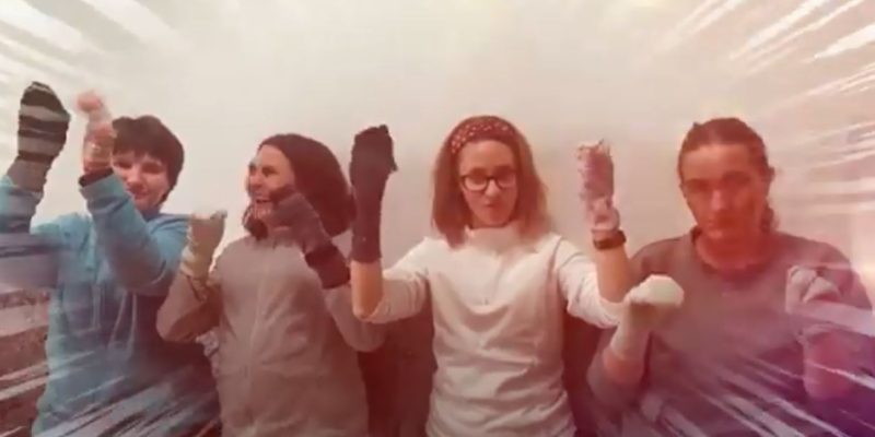 Usuarios de la Residencia Oriol de Orihuela elaboran un vídeo por el día del Síndorme de Down