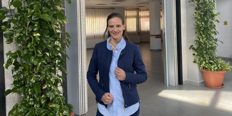 Albatera repara los techos interiores de su centro de la Tercera Edad