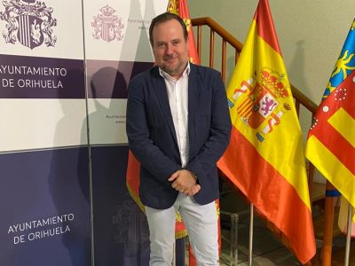 Orihuela presta ya el servicio de transporte de educación postobligatoria