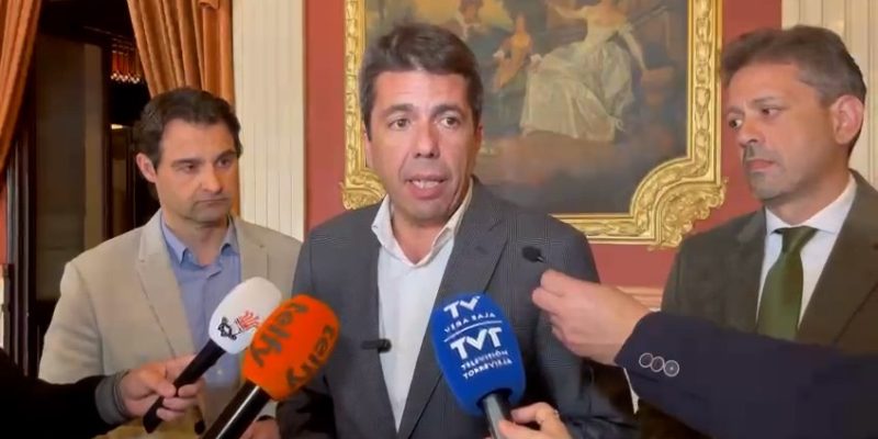El PPCV acusa a Ximo Puig de "jugar con el personal del Hospital de Torrevieja"