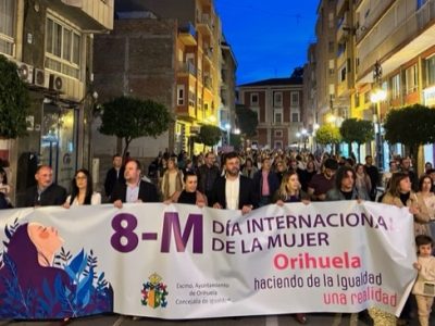 Orihuela marchó por la ingualdad en el Día Internacional de la Mujer