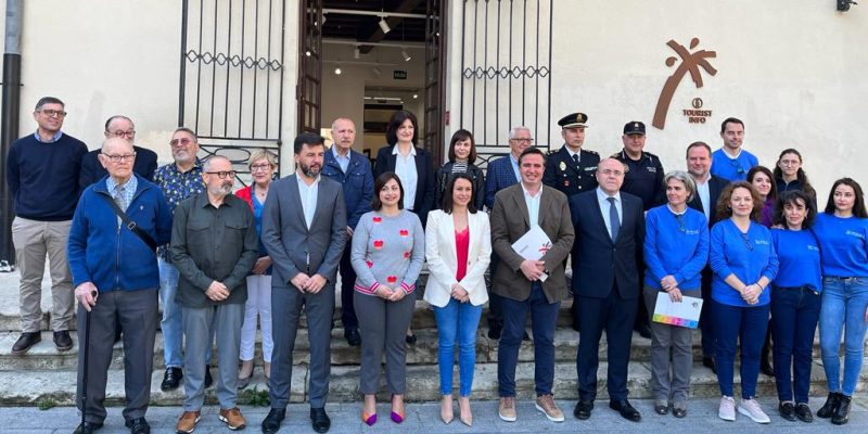 Orihuela cuenta con una nueva Oficina de Turismo en el Palacio Marqués de Arneva