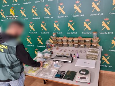 La Guardia Civil desarticula dos clubes cannábicos en Torrevieja