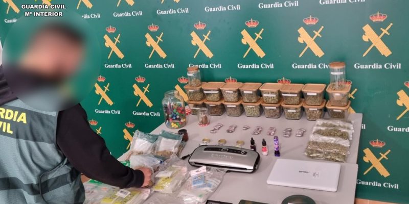 La Guardia Civil desarticula dos clubes cannábicos en Torrevieja