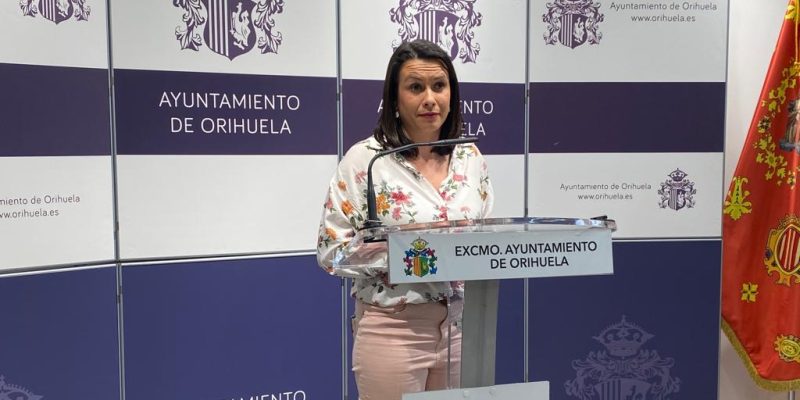 La alcaldesa de Orihuela dice que no consentirá presiones sobre Cala Mosca