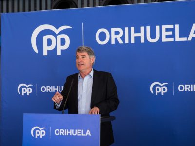 Pepe Vegara afirma que está en política para servir a Orihuela "y no para servirme de ella"