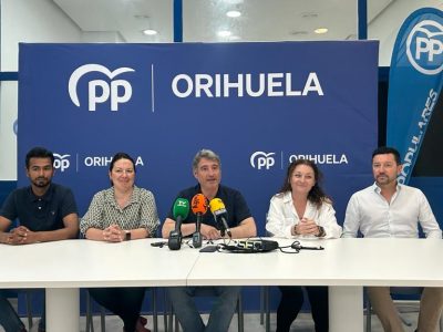 El PP de Orihuela presenta su renovada lista electoral
