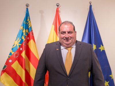 La alcaldesa de Orihuela cesa de sus competencias al concejal Ángel Noguera