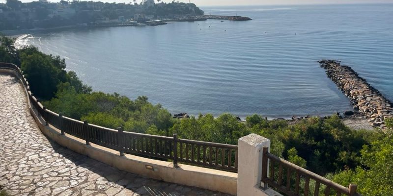 Orihuela revalida las once banderas azules y es el municipio con más distintivos