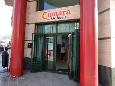 Cámara Orihuela ofrece nuevas oportunidades de formación a comercios y empresas