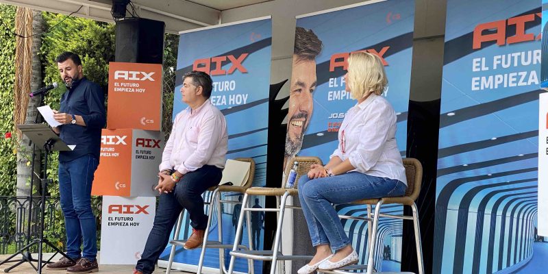 José Aix aboga por la vertebración en su primer mitin en Orihuela Costa